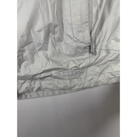 LL Bean Green Hooded Rain Jacket Windbreaker. Womens XL - Picture 2 of 9